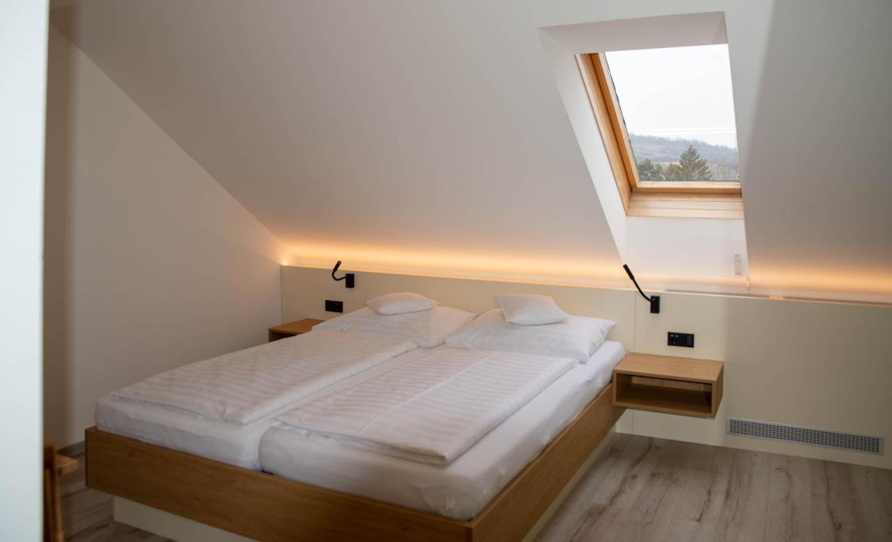 Pension Christine Grossweikersdorf Extérieur photo
