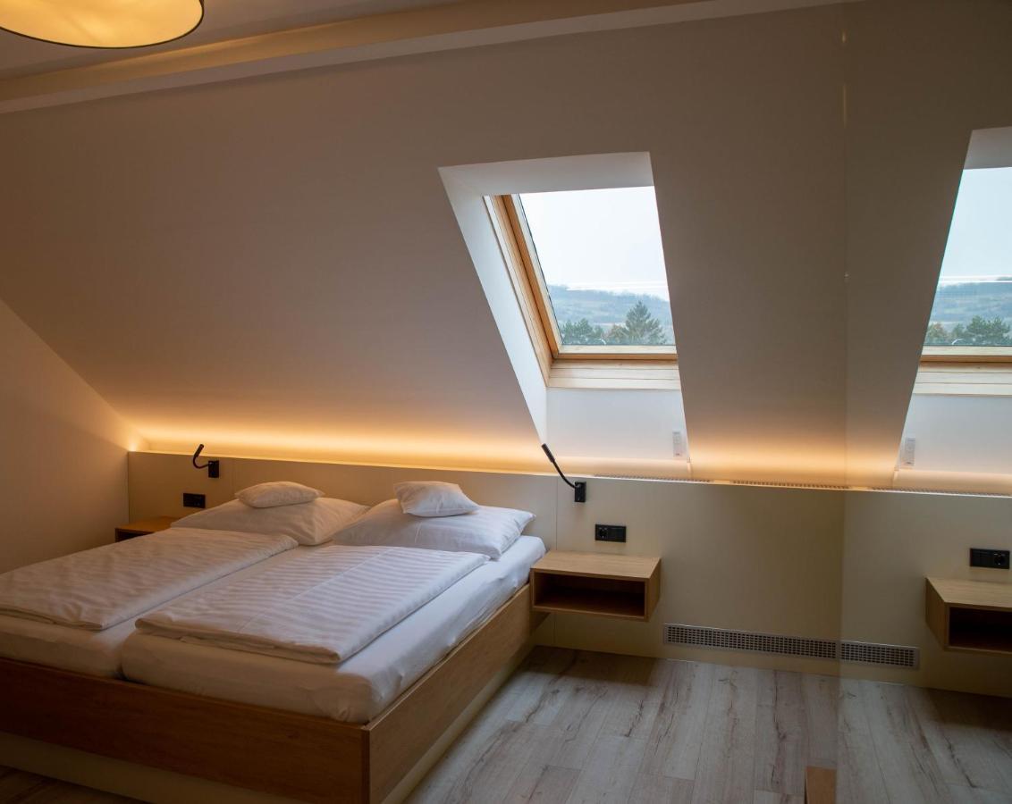 Pension Christine Grossweikersdorf Extérieur photo