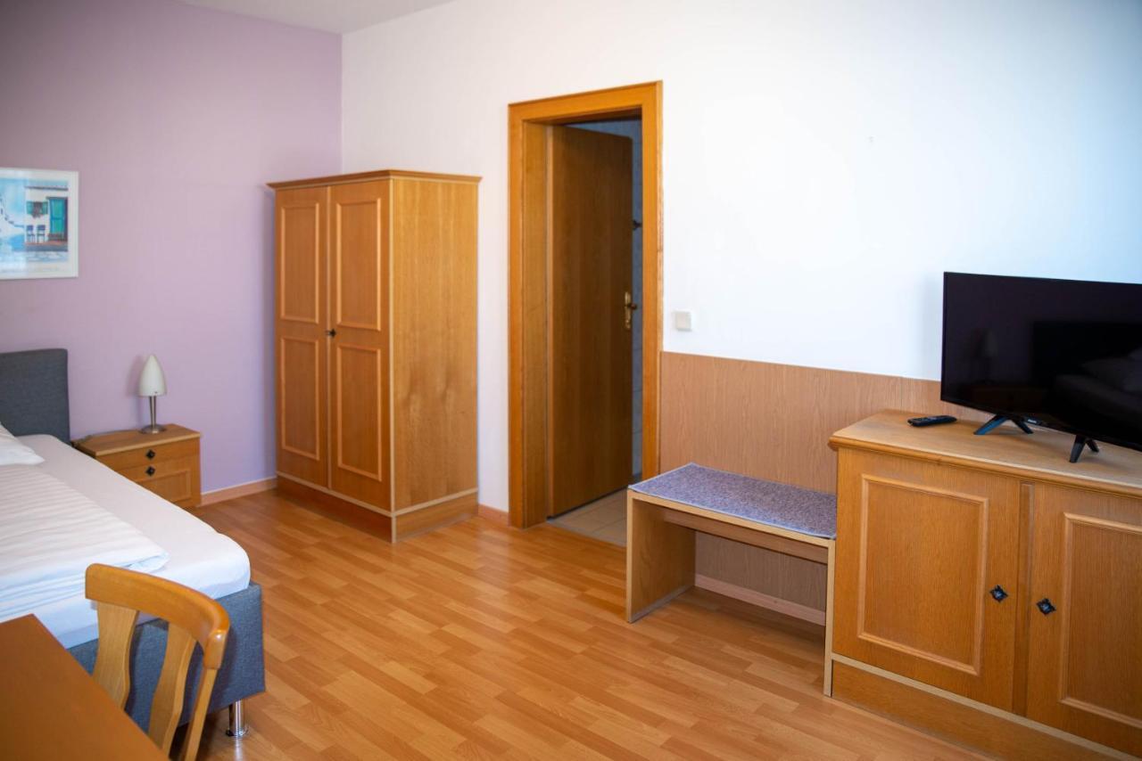 Pension Christine Grossweikersdorf Extérieur photo