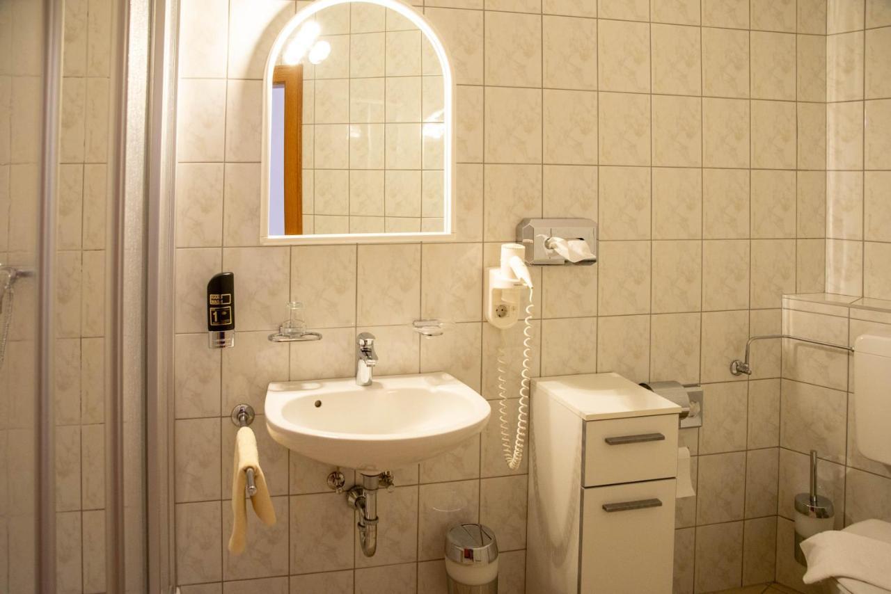 Pension Christine Grossweikersdorf Extérieur photo